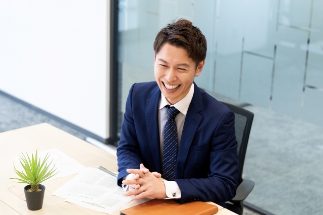任意整理に成功したビジネスマン