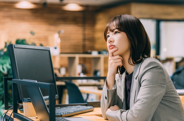 クレジットカードの支払いが出来ない！放置すると起こる「4つのリスク」